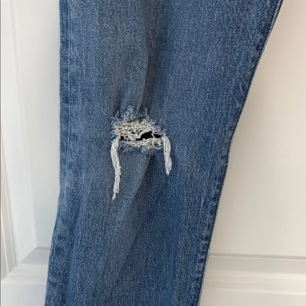 Levi’s 501 Straight Leg Jeans - Picture 2 of 8